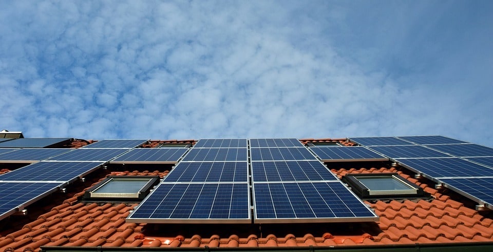 Chat GPT 4 partage son analyse sur les avantages du photovoltaïque